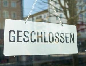 geschlossen schild